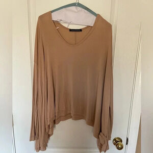 Women's Lila Clothing Co. Long Sleeve Top Sz. M